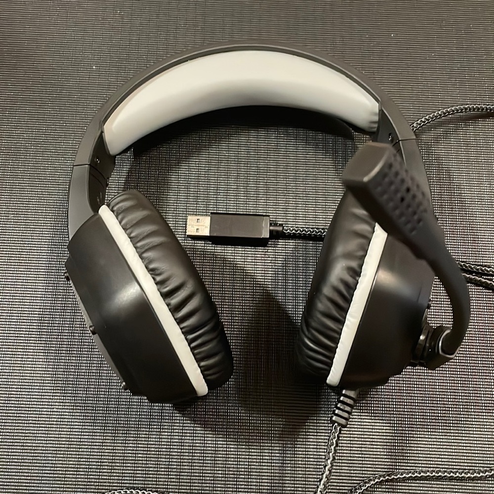 EKSA computer and gaming headset